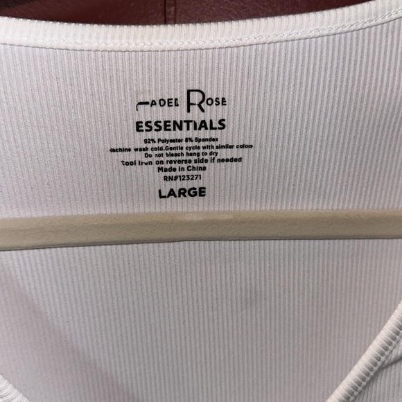 Simple Ribbed T-Shirt - Picture 2 of 2